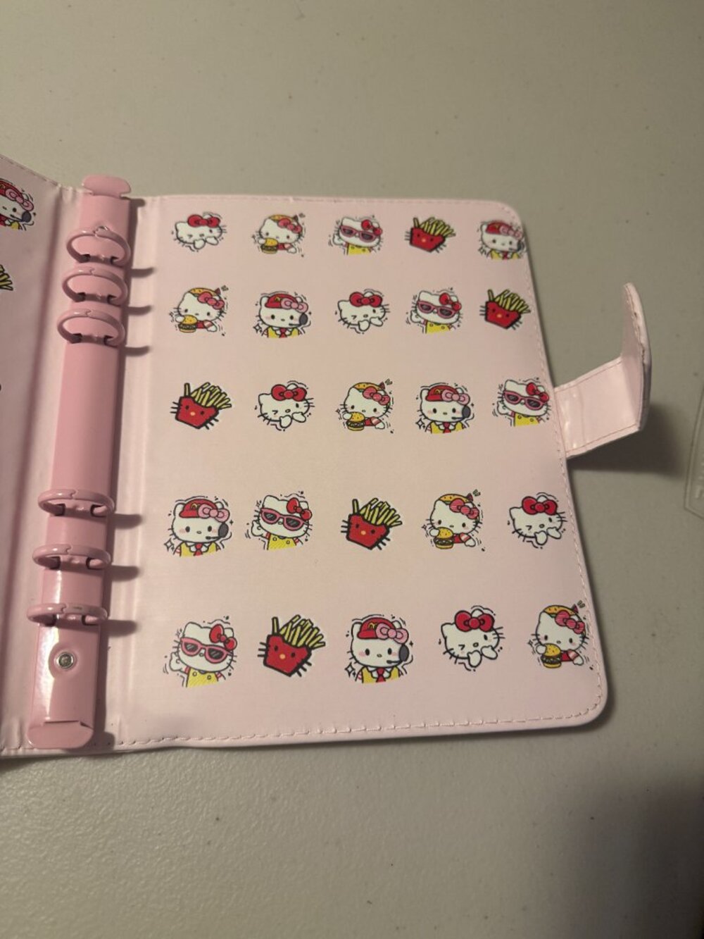Hello Kitty Card Storage Binder - Picture 3 of 9